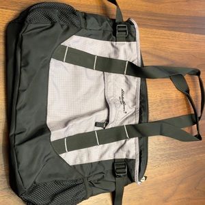 Eddie Bauer crossbody/messenger type bag.